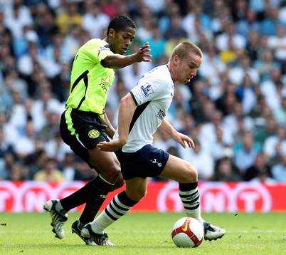 Jamie O'Hara och Antonio Valencia