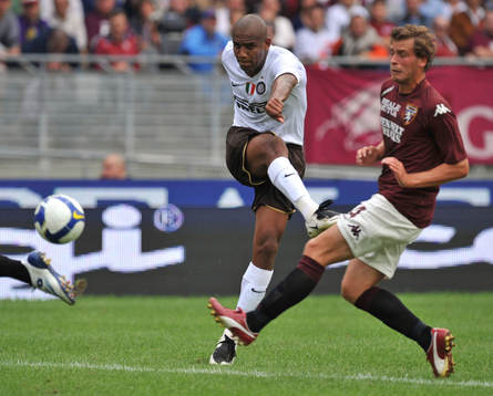 Maicon gör mål