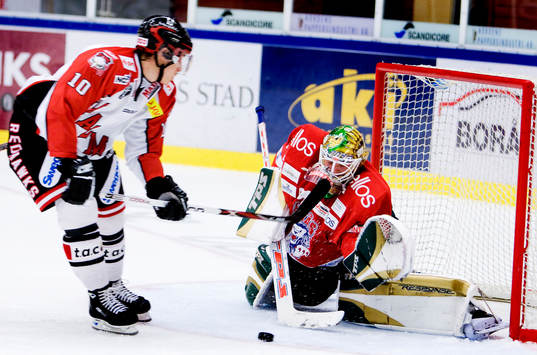 Robin Alvarez, Malmö missar ett friläge mot Robin Rahm,