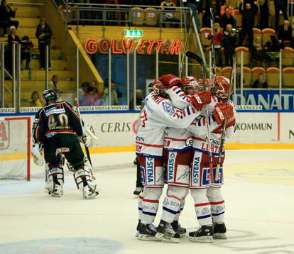 Mikko Lehtonen, Timrå avgör med sitt 3-2. (jubel)