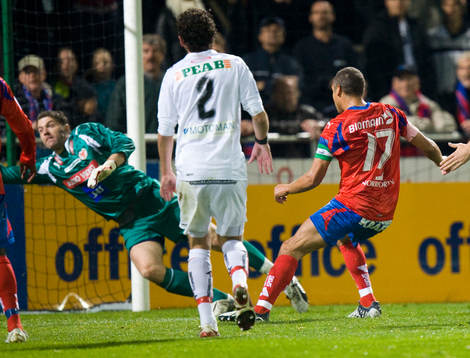 1-0, Henrik Larsson, Petter Wastå chanslös