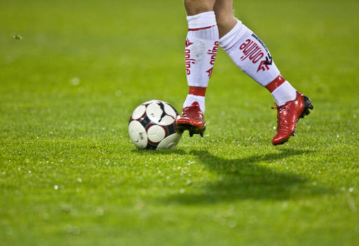 En skyttekungs röda fotbollskängor, Patrik Ingelsten,