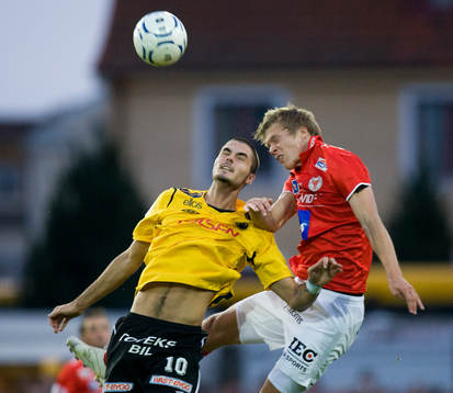 Erik Israelsson nickduell med Denni Avdic