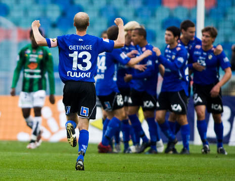 Halmstad gör 1-0. Jubel