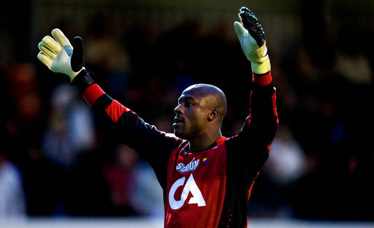 Pa Dembo Tourray, målvakt, Djurgården, var stor