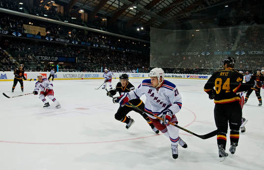 Fredrik Sjöström, New York Rangers, stormar fram