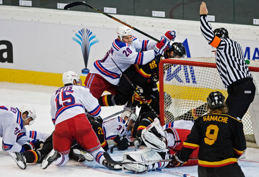 Fredrik Sjöström, New York Rangers, trycker till