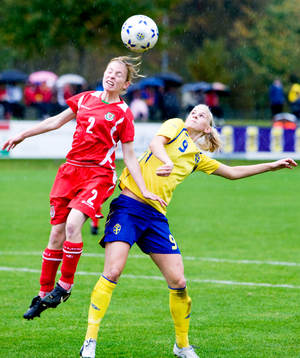 Emily Hancock, Wales, Sofia Jakobsson, Sverige