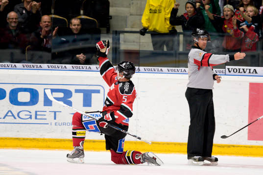Hans Jonsson, Modo avgör med sitt 4-3 mål