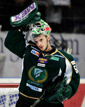 Jonas Gustavsson, målvakt, Färjestad, hade en tung dag i