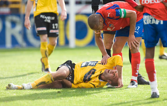 Teddy Lucic skadad, Henrik Larsson ser om honom