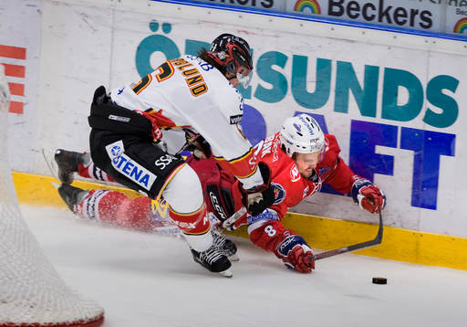 Kristofer Berglund, Luleå trycker till Martin Cibak,
