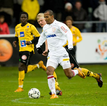 Marcos Ferreira, Assyriska, skuggas av Robin Cederberg,