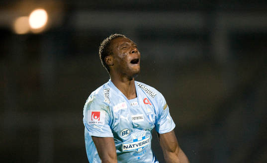 3-1, Edward Ofere, jubel