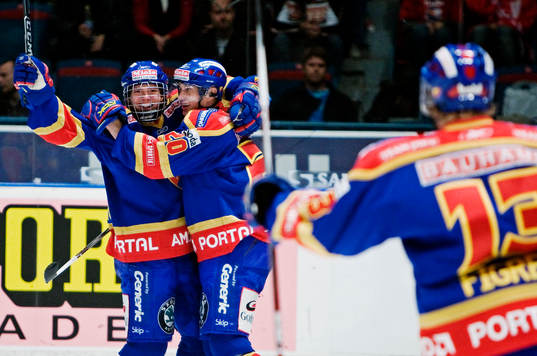 Jacob Josefson,  och Christian Eklund, jubel
