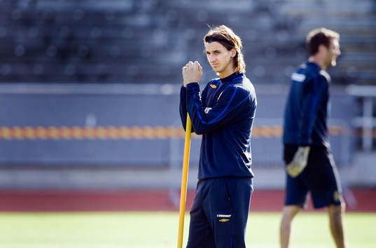 Zlatan Ibrahimovic tar en stund för sig själv