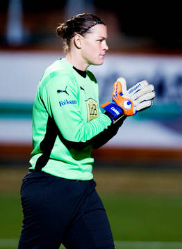 Caroline Jönsson, målvakt