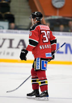 Per Svartvadet, lagkapten Modo får lämna rinken