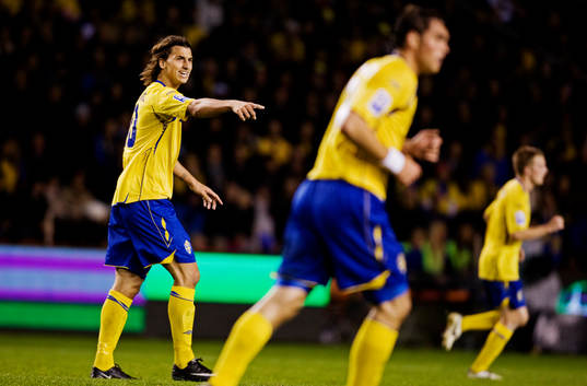 Zlatan Ibrahimovic, Sverige, ger order