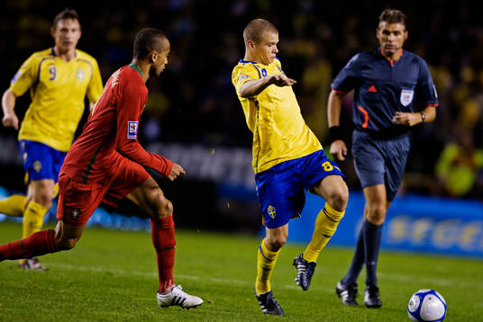 Samuel Holmén, Sverige, dribblar
