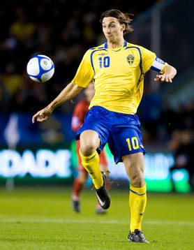 Zlatan Ibrahimovic med kaptensbindel