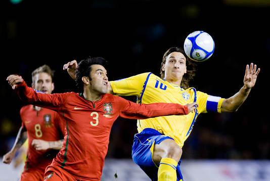 Paulo Ferreira, Portugal,  och Zlatan Ibrahimovic, Sverige
