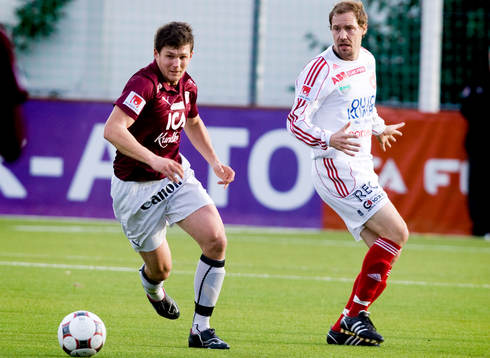 Hannes Stiller, Qviding