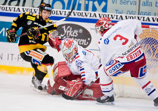 Magnus Åkerlund, Målvakt och Sebastian Erixon, Timrå mot