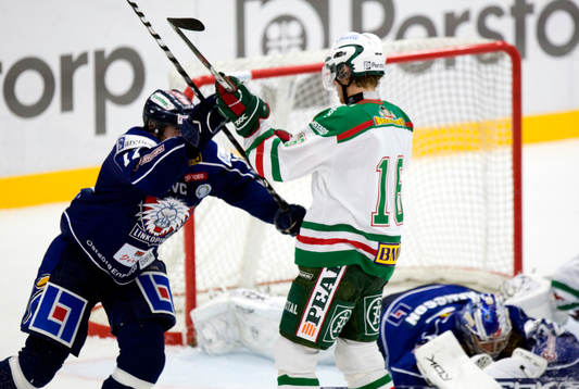 Nye Ivan Majesky bankar på unge Christopher Liljewall
