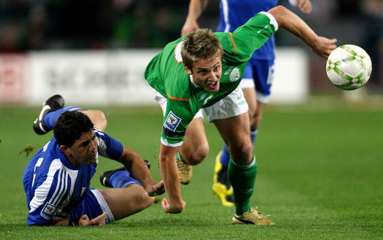 Kevin Doyle, Irland och Christakis Maragkos, Cypern