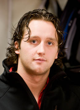 Patrick Yetman, Modo