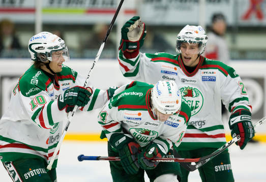 Mikael Gath, med Daniel Sondell och Christen Abbott,