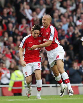 Samir Nasri och Mikael Silvestre, Arsenal, glädje, jubel
