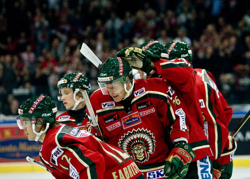 Toni Söderholm gör 1-0 till Frölunda. Jubel