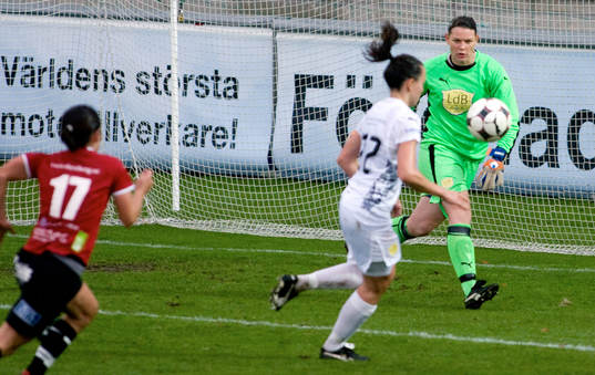 Caroline Jönsson, målvakt, gjorde sin sista match för