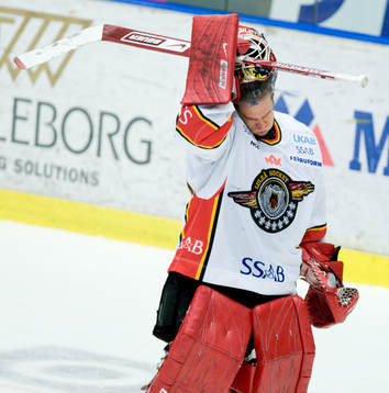 Gusten Törnqvist, Målvakt