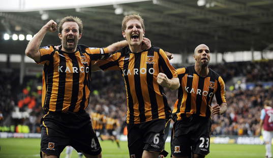 Michael Turner, Ian Ashbee och Marlon King, Hull, glädje,