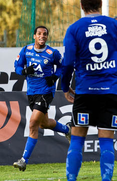 Anselmo gör 1-0 för Halmstad