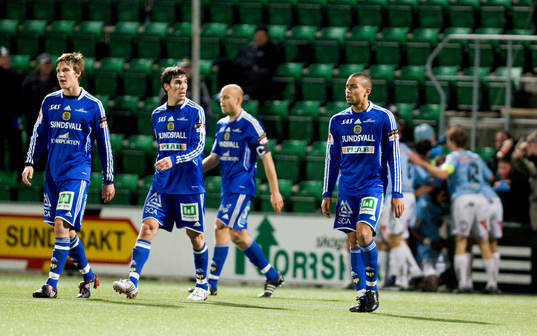 Bläddra bland fler bilder av Fotboll, Allsvenskan, Sundsvall - Gefle