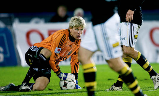 Tomi Maanoja, AIK´s målvakt