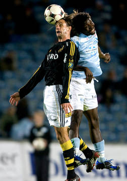 Ivan Obolo, AIK och Jimmy Dixon, MFF