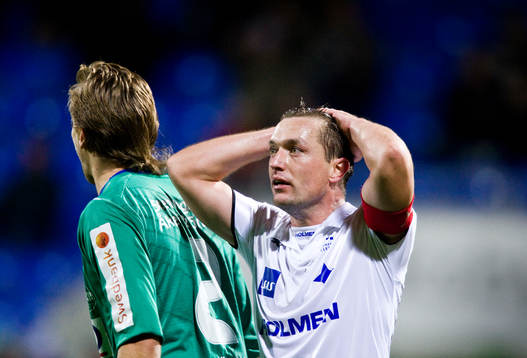 Mikael Blomberg, Norrköping, missar mål och tror inte det