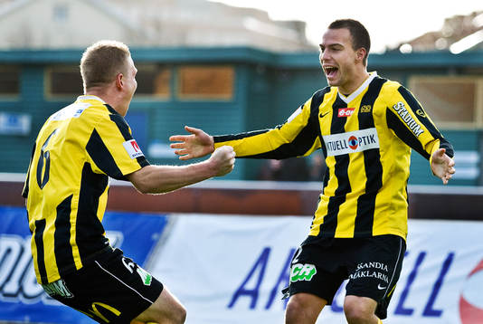 Daniel Forsell gör 1-0 till Häcken. David Marek, jubel