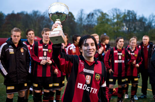 Claudio Rojas Flores och  Brommapojkarna svenska junior