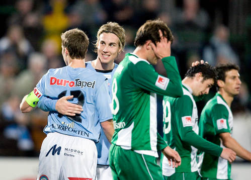 Daniel Bernhardsson och Daniel Theorin, Gefle, kramar om