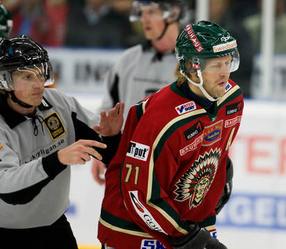 Tomi Kallio, Frölunda, fick matchstraff