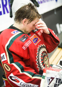 Johan Holmqvist, målvakt, blev utbytt