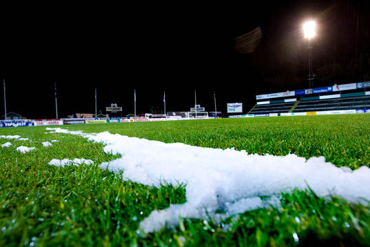 Inställt på grund av regn och hagel