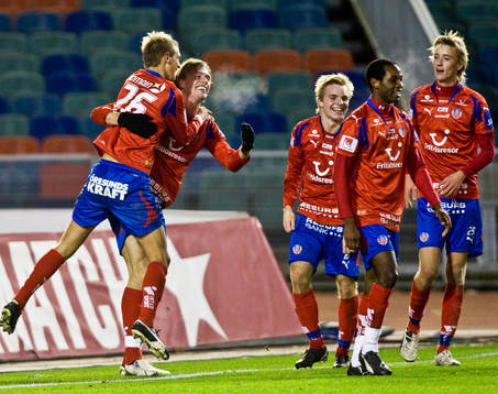 Tobias Holmqvist, gör 3-0. Jubel