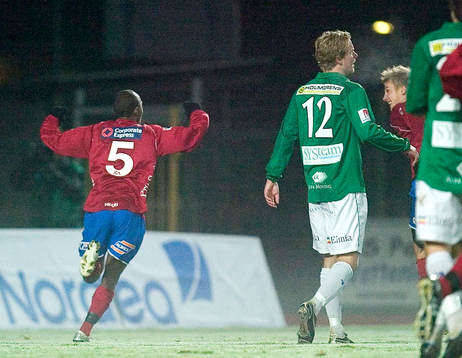 Jabu Mahlangu, jubel, Öster